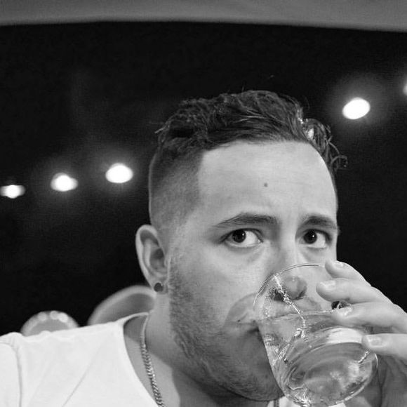 Meet your Posher, Jp - Picture 1 of 1